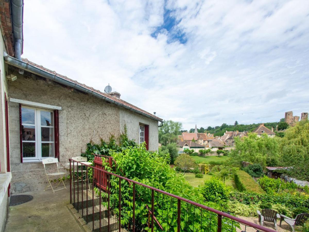 Beautiful With Private Garden Holiday home *